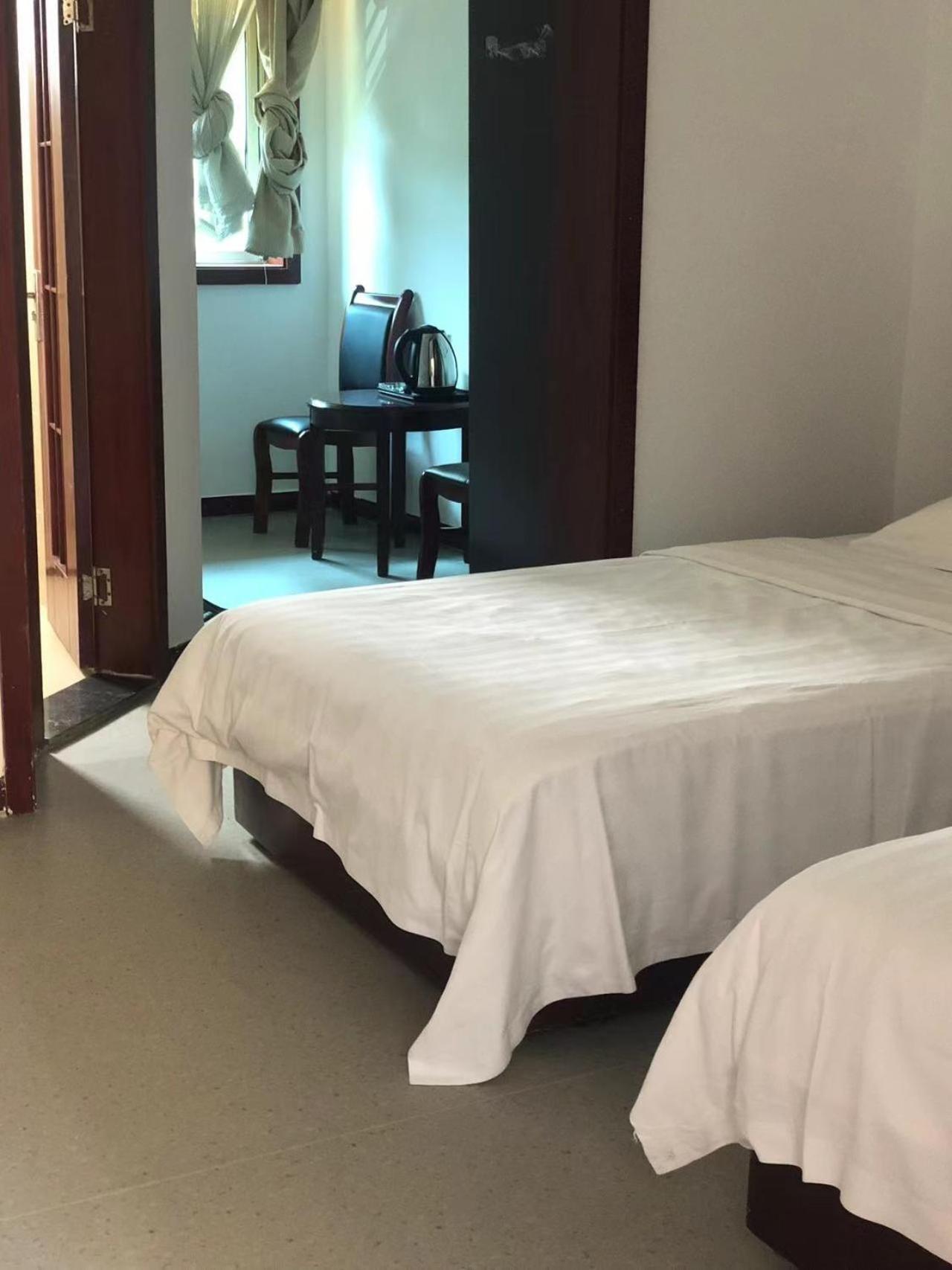Chengdu Sichuan University Budget Hotel Buitenkant foto