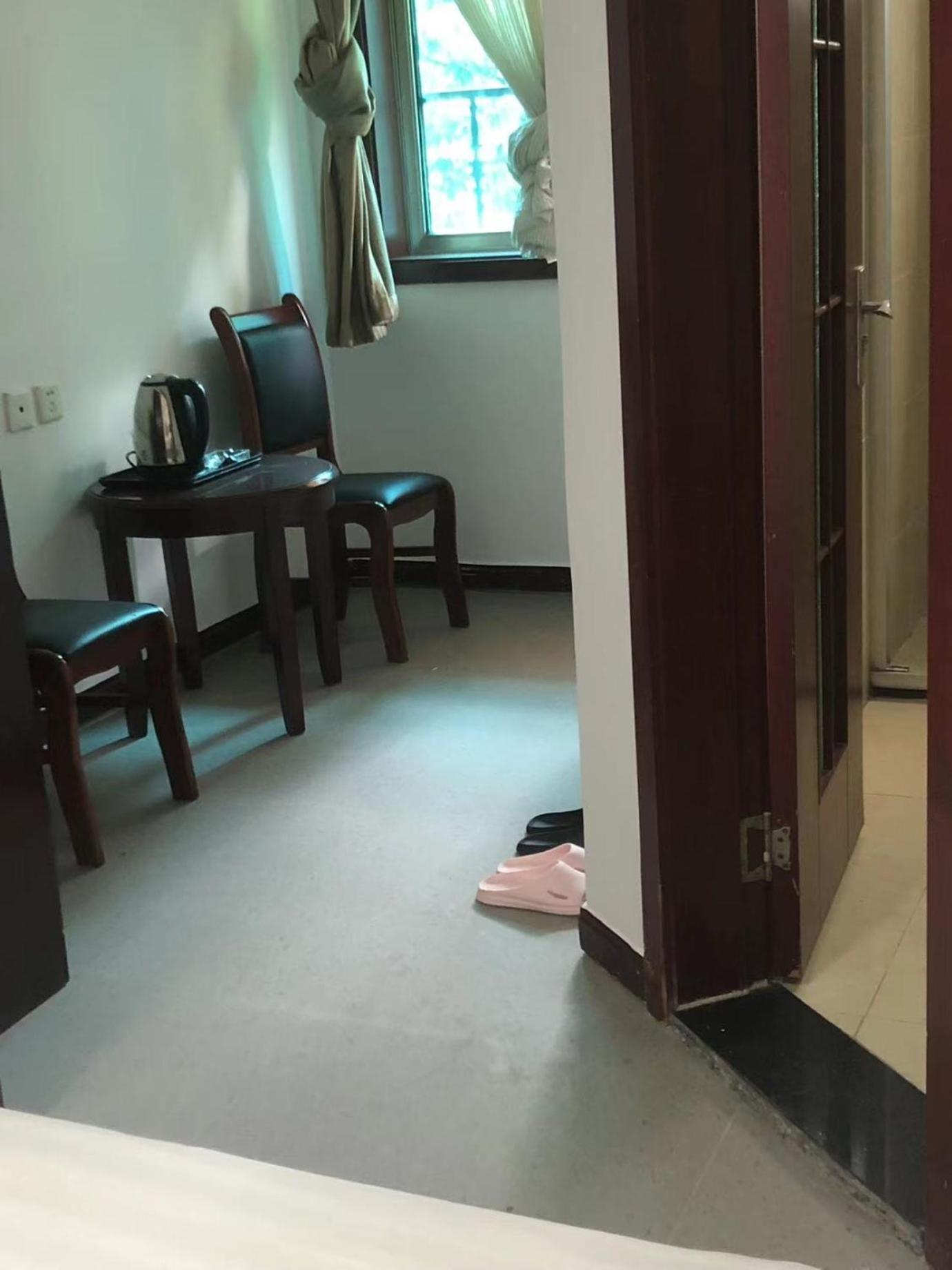 Chengdu Sichuan University Budget Hotel Buitenkant foto